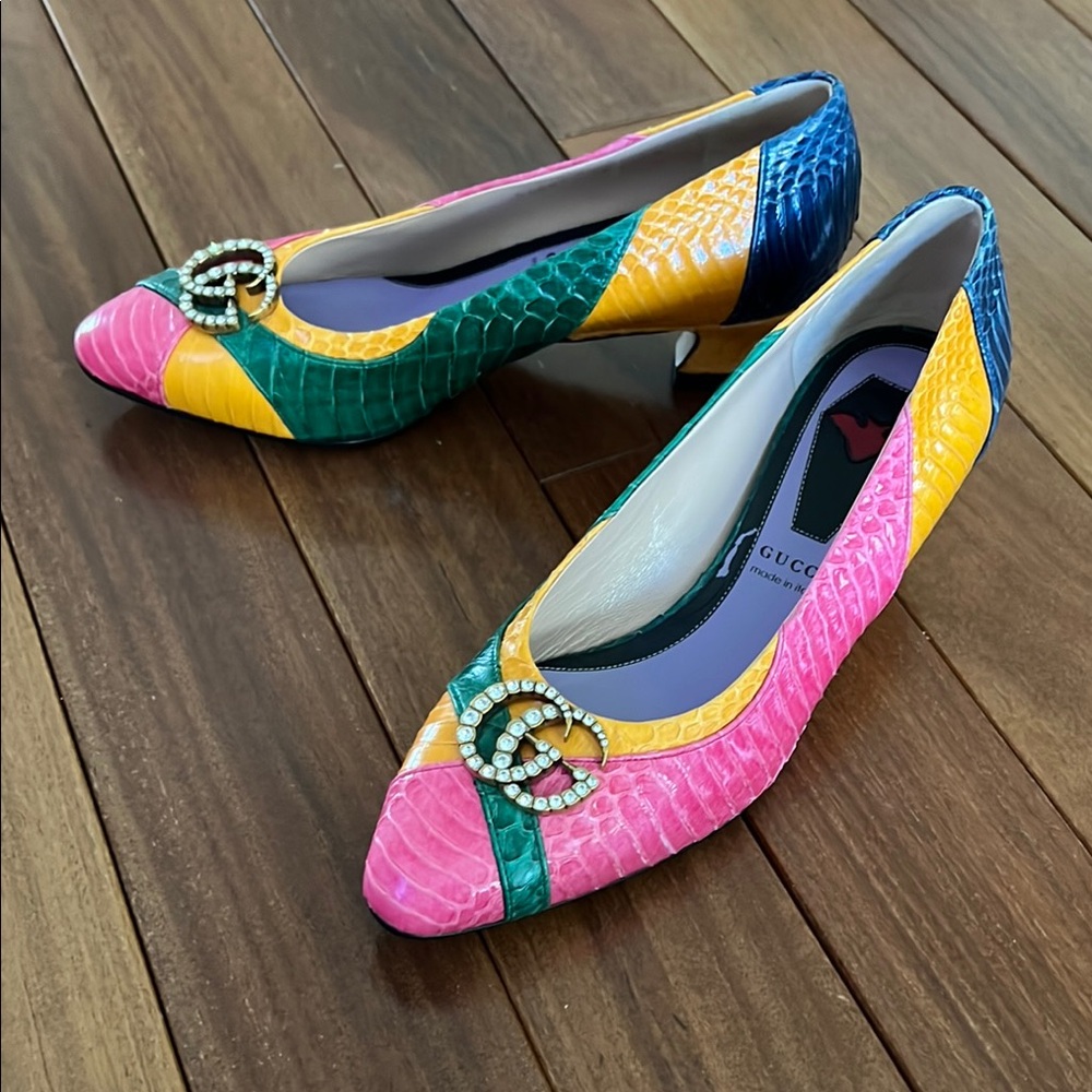 Gucci Multicolor snake print pumps